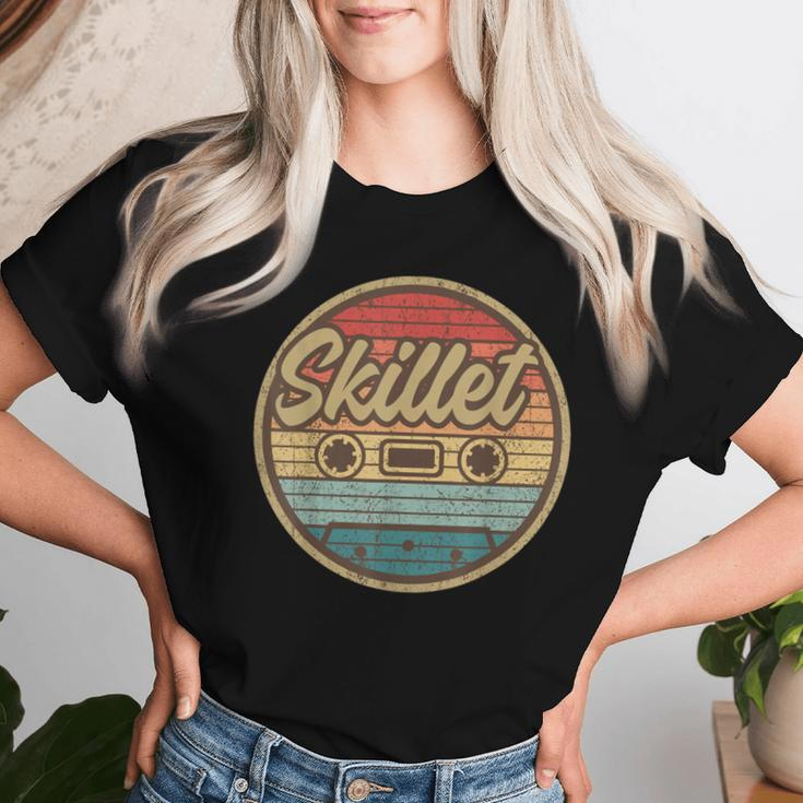 Vintage Skillets Cassette Retro Circle Christian Rock Music Women T-shirt Gifts for Her