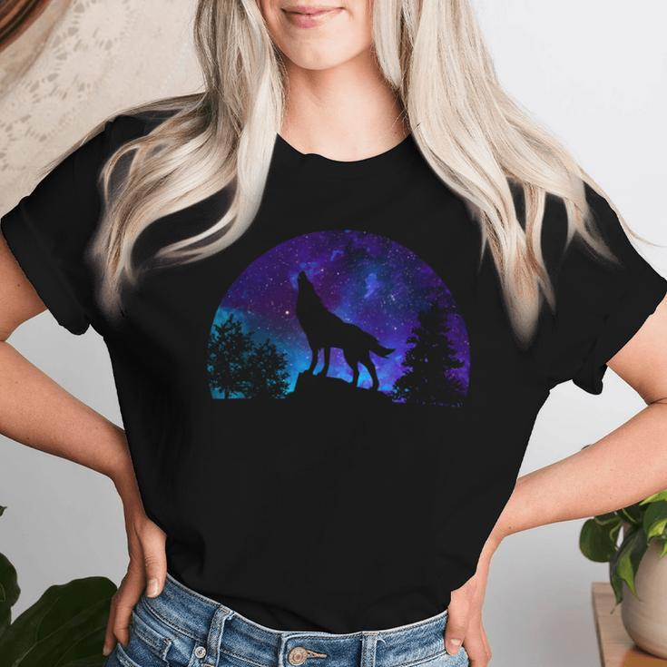 Wolf Howling Moon Love Wolves Cosmic Space Galaxy Girl Women T-shirt Gifts for Her