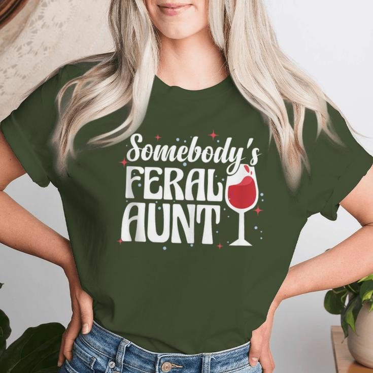 Somebody's Feral Aunt Auntie Birthday Christmas Women T-shirt Gifts for Her