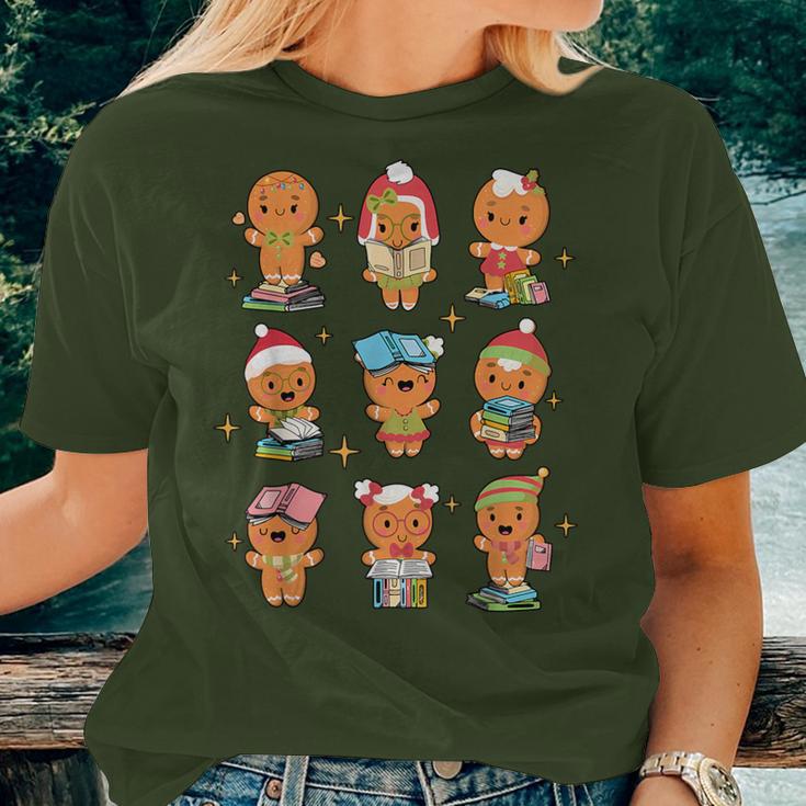 Teacher Christmas Reading Book Gingerbread Man Book Lovers Women T-shirt Gifts for Her