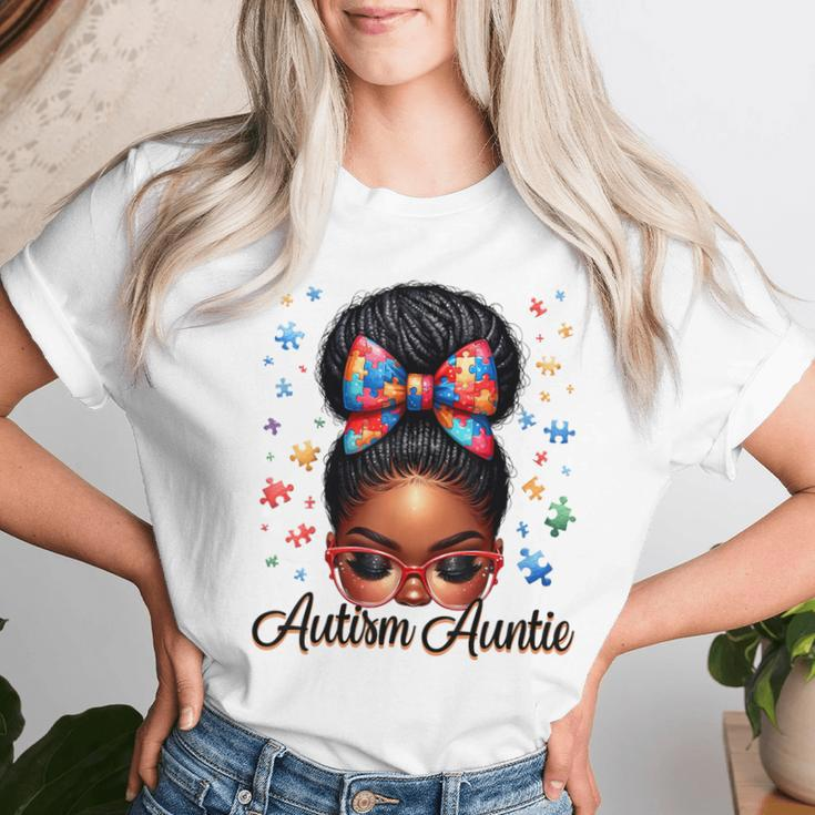 Autie Aunt Life Afro Black Autism Awareness Messy Bun Women T-shirt Gifts for Her