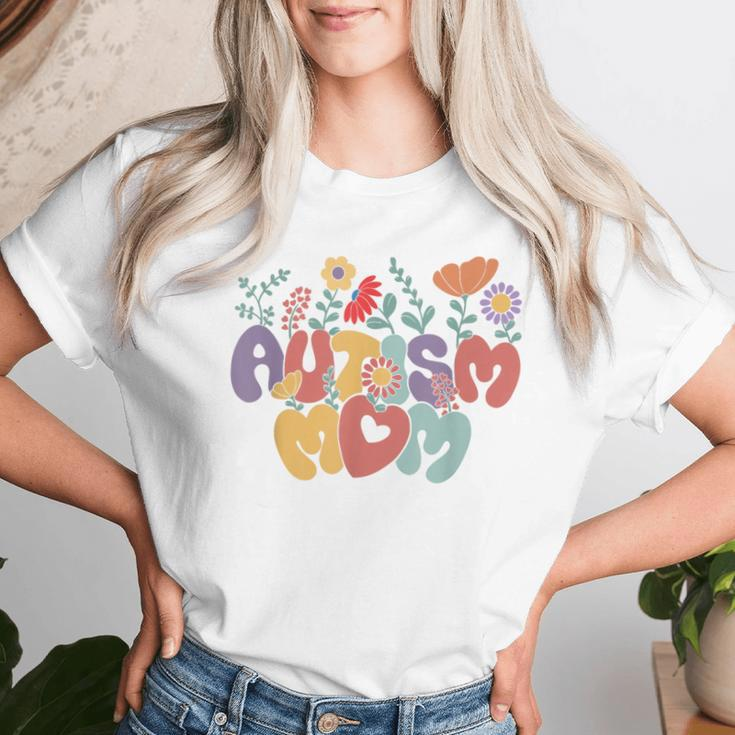 Autism Mom Retro Vintage Groovy Autism Awareness Women Women T-shirt Gifts for Her