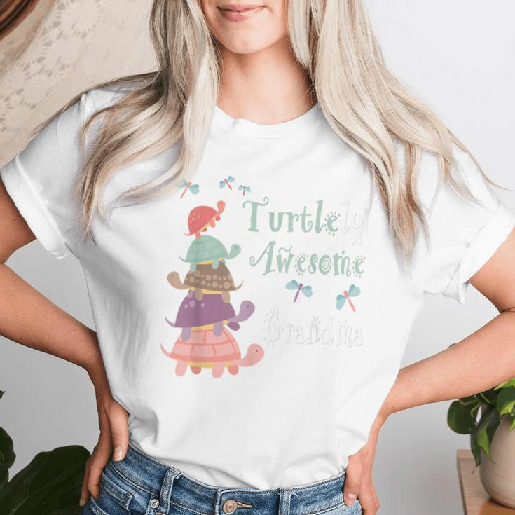 Best Grandma Ever Whimsical Grandma With Cute Turtles Women T-shirt Gifts for Her