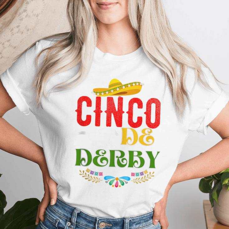 Cinco De Derby Mexico Cinco De Mayo Horse Racing Women T-shirt Gifts for Her