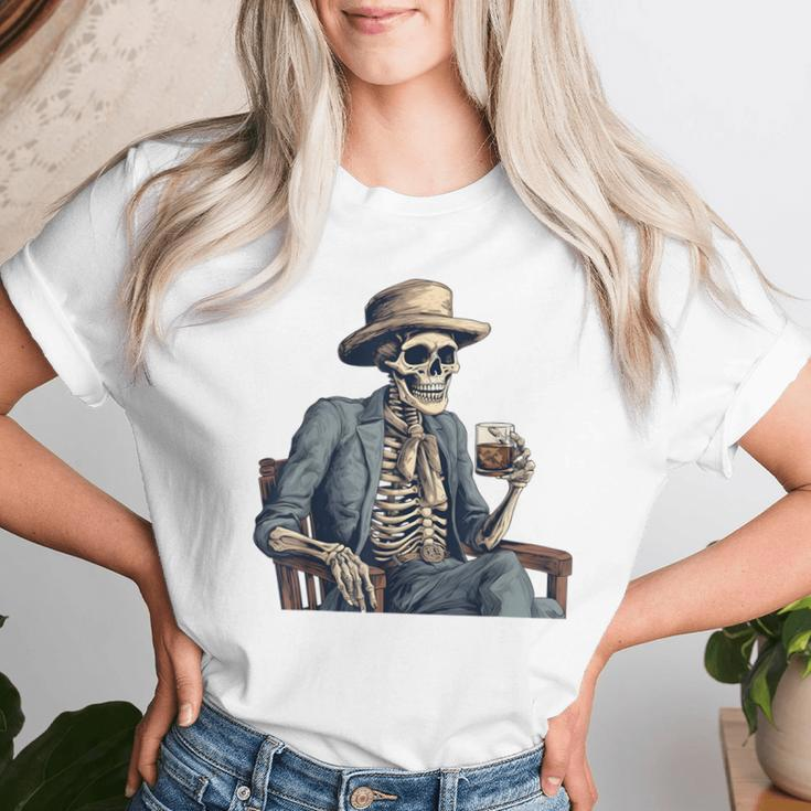 Cowboy Skeleton Drinking Whiskey Western Outlaw Skull Saloon Women T-shirt Gifts for Her
