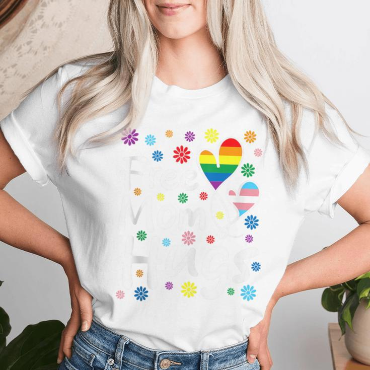 Cute Free Mom Hugs Gay Pride Transgender Rainbow Flag Women T-shirt Gifts for Her