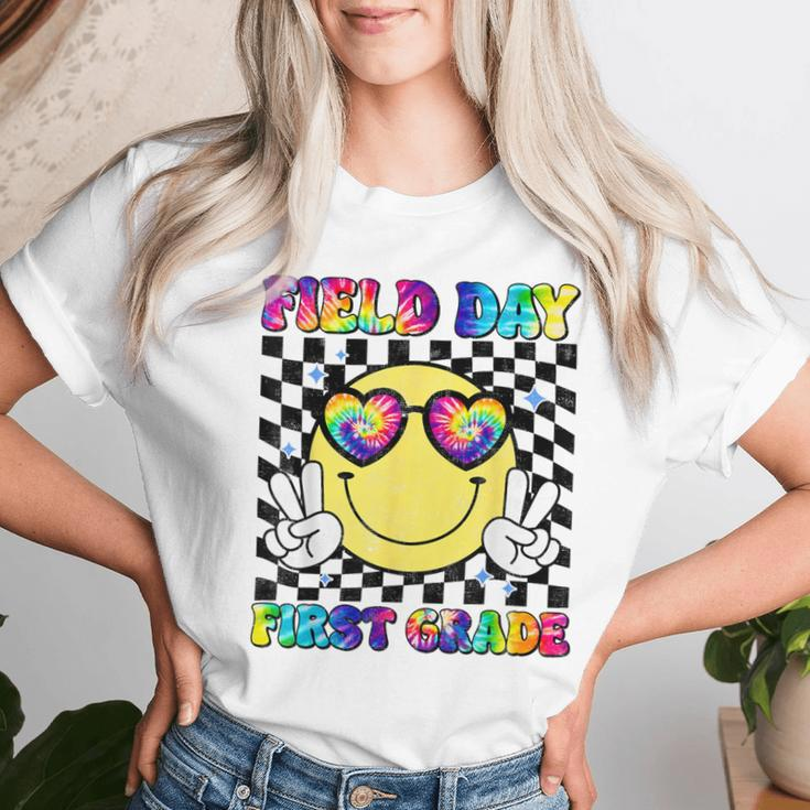 Field Day First Grade Student Teacher Last Day Of School Women T-shirt Gifts for Her