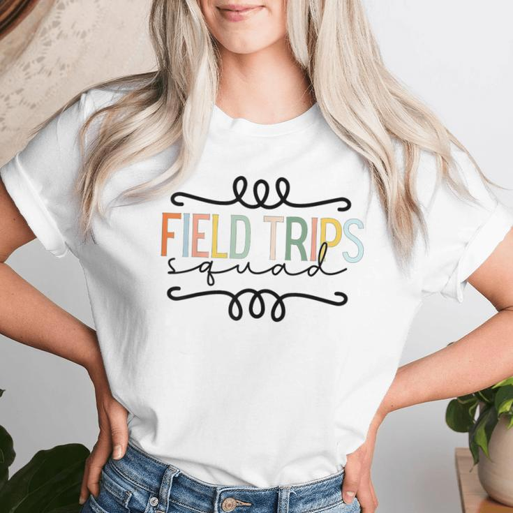 Field Fun Day Squad School Trip Vibes Boys Girls Teachers Women T-shirt Gifts for Her
