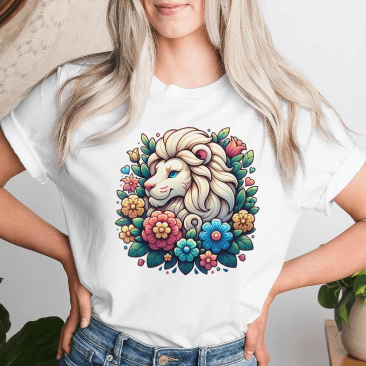 Floral Lion Head With Vintage Flowers Cartoon Animal Lover Women T-shirt Gifts for Her