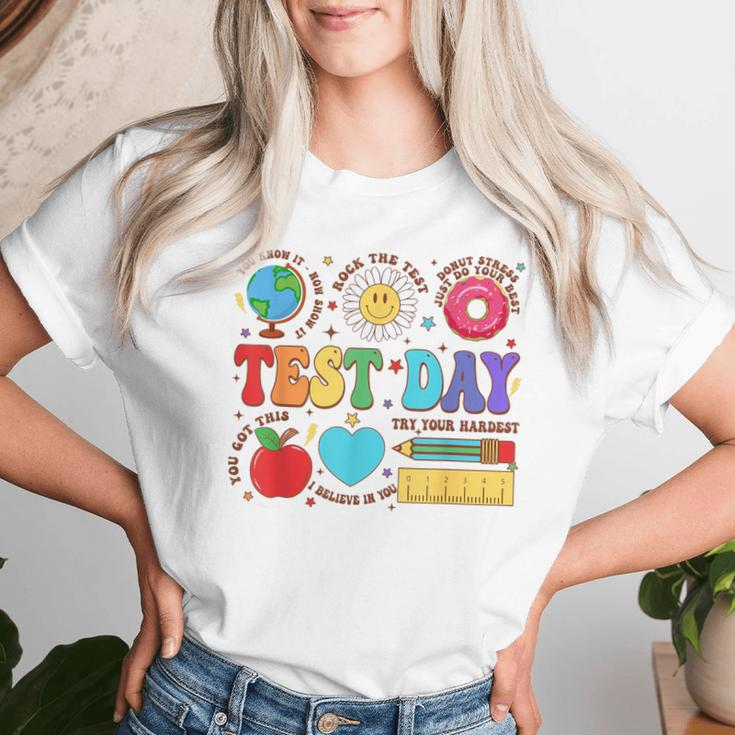 Teacher Test Day Motivational Teacher Starr Testing Women T-shirt Gifts for Her