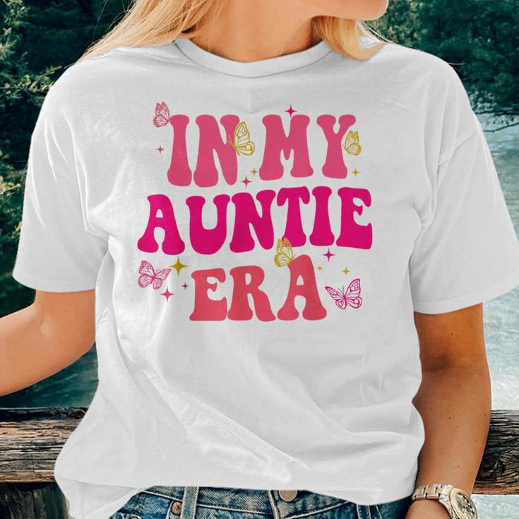 Groovy In My Auntie Era Baby Announcement Aunt Mother's Day Women T-shirt Gifts for Her