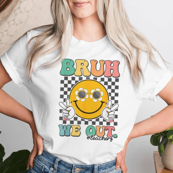 Groovy Last Day Of School Summer Smile Bruh We Out Teachers Women T-shirt Gifts for Her