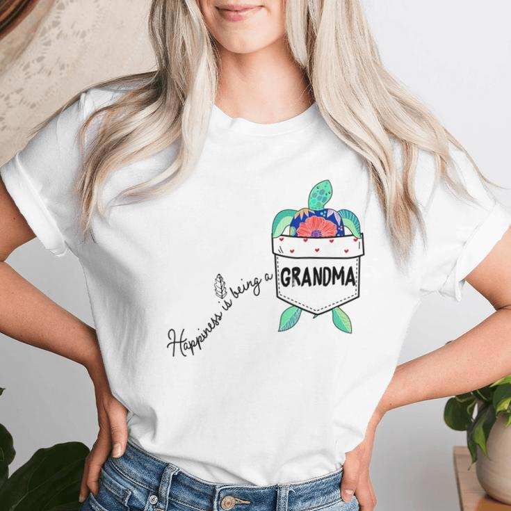 Happiness Is Being A Grandma Sea Turtle Ocean Animal Women T-shirt Gifts for Her