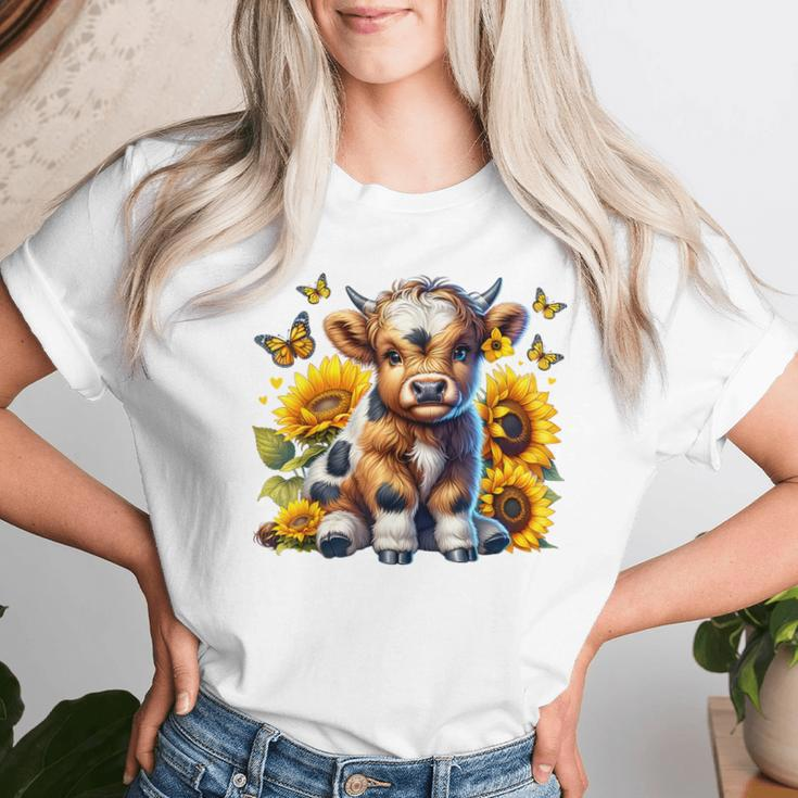 Highland Cow Sunflower Mother's Day Farmer Farming Women T-shirt Gifts for Her