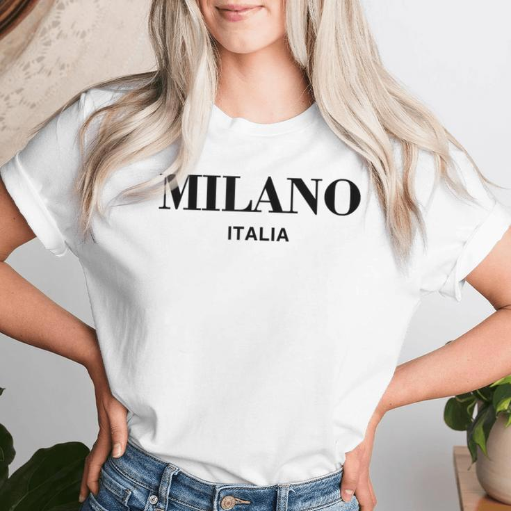 Milano Italia Retro Preppy Italy Girls Milan Souvenir Women T-shirt Gifts for Her