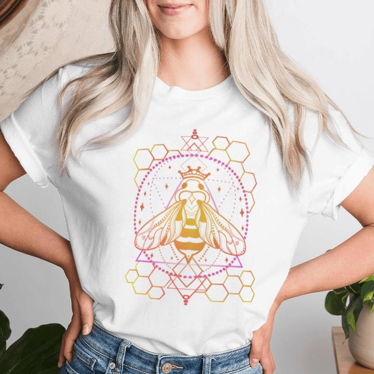 Queen Bumble Bee Geometric Rainbow Silhouette Honeycomb Women T-shirt Gifts for Her