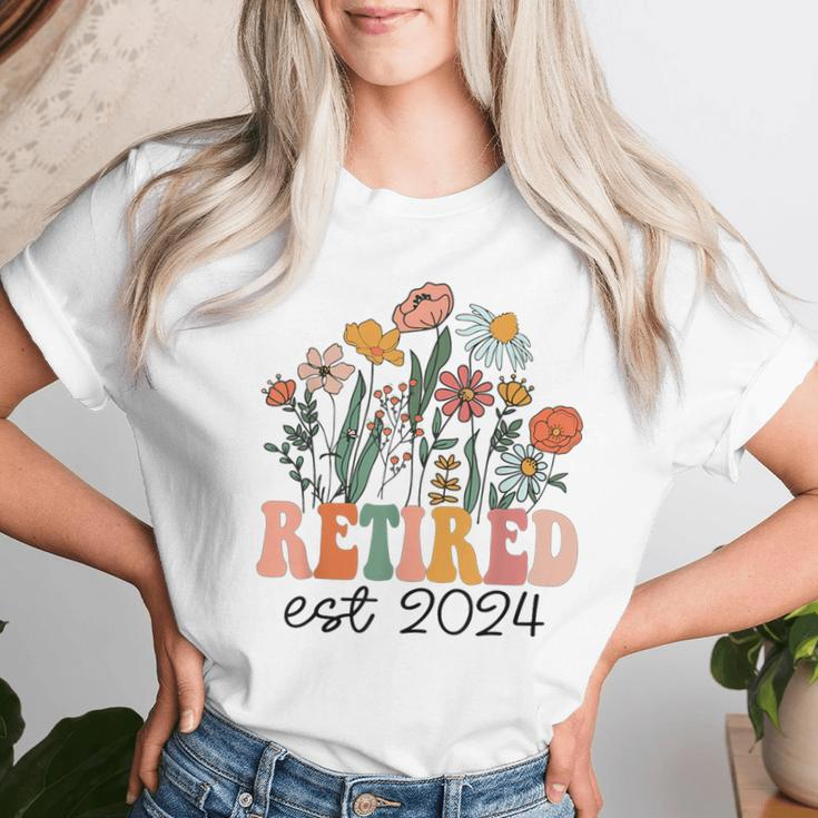 Retired 2024 Retirement For 2024 Wildflower Women T-shirt Gifts for Her