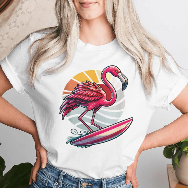 Retro Surfboard Surfboarders Vintage Surfing Flamingo Women T-shirt Gifts for Her