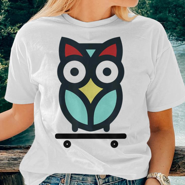 Skateboarding Owl Youth Skateboard Women T-shirt Gifts for Her