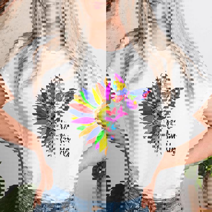 Sunflower Free Mom Hugs Butterfly Lgbt Pride Month Women T-shirt Gifts for Her Sunflower Free Mom Hugs Butterfly Lgbt Pride Month Women T-shirt Gifts for Her