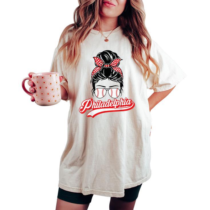 Vintage Philly Baseball Leopard Messy Bun Philadelphia Fans Women's Oversized Comfort T-shirt