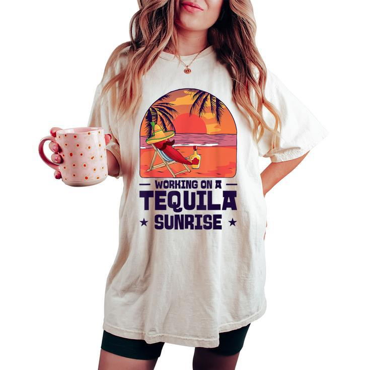 Bartender Mixing Tequila Sunrise Mexican Mexico Women's Oversized Comfort T-shirt