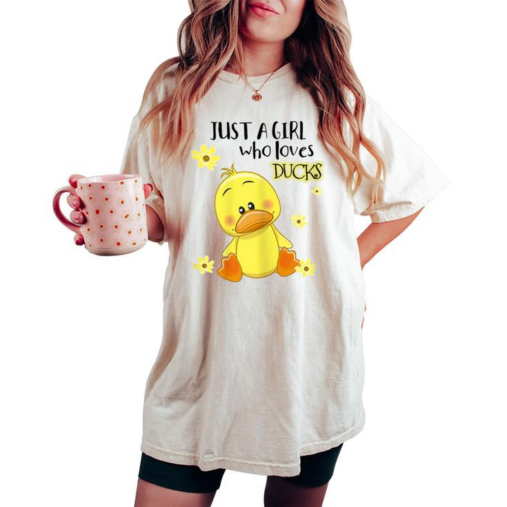 Just A Girl Who Loves Ducks Women's Oversized Comfort T-shirt