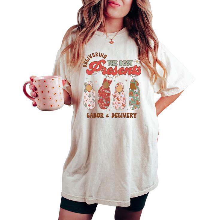 Retro Christmas Labor And Delivery Nurse Mother Baby Nurse Women's Oversized Comfort T-shirt