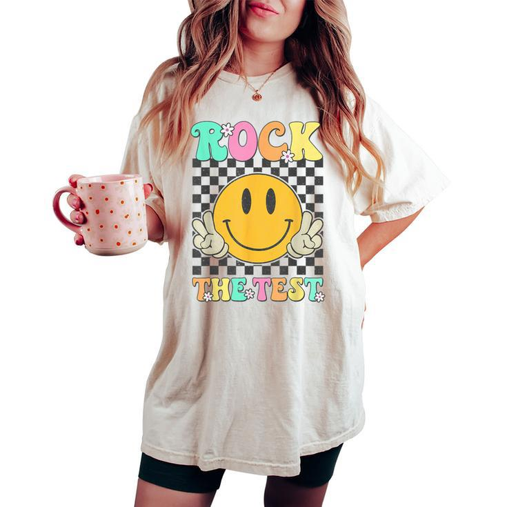 Retro Groovy Test Day Rock The Test Smile Hippie Girls Women Women's Oversized Comfort T-shirt