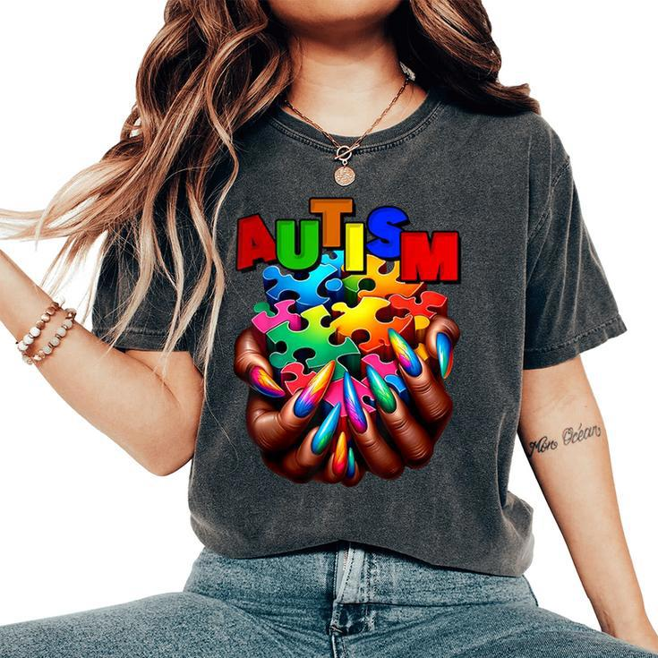 Autism Awareness Hand Black Woman Autism Mom Puzzle Piece Women's Oversized Comfort T-Shirt