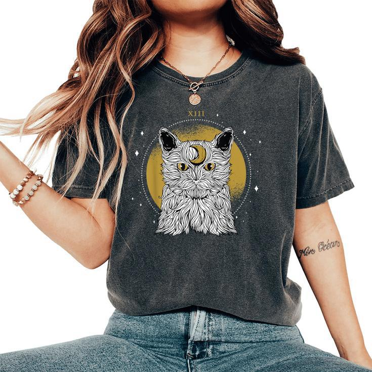 Boho Mystical Feathers Cat Moon Phases Cats Lovers Women's Oversized Comfort T-Shirt