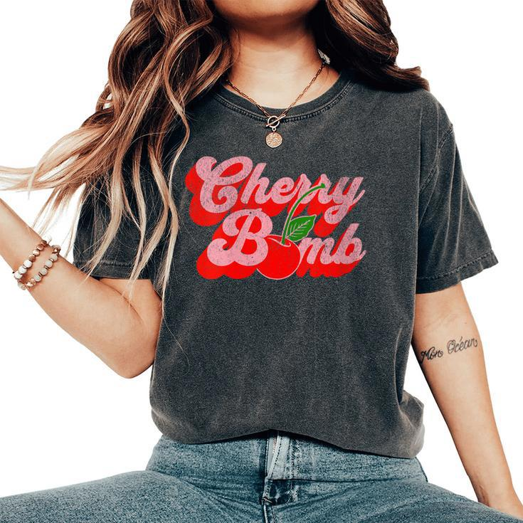 Cherry Bomb Retro 70S Vintage Style Cute Women's Oversized Comfort T-Shirt