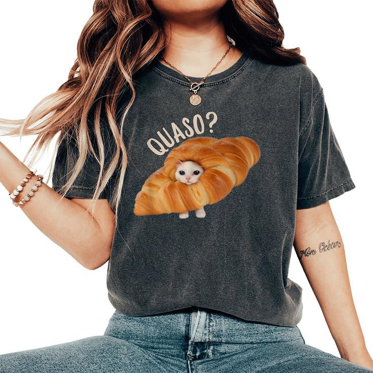 Croissant Quasocat Meme For Vintage Croissant Cat Meme Women's Oversized Comfort T-Shirt