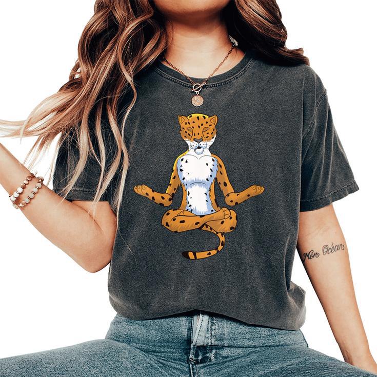 Jungle Yoga Zen Large Cat Cheetah Meditate Yogi Namaste Women's Oversized Comfort T-Shirt