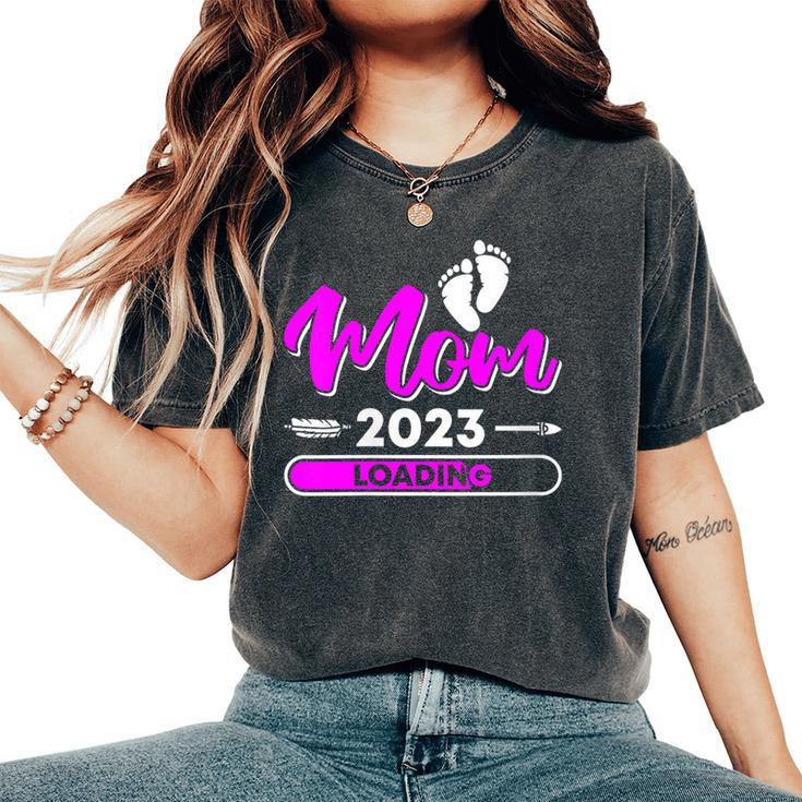 Mom 2023 Loading Women's Oversized Comfort T-Shirt