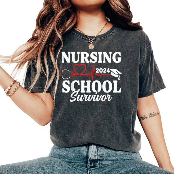 Nursing School Survivor 2024 Rn Er Graduation Nurse Grad Women's Oversized Comfort T-Shirt