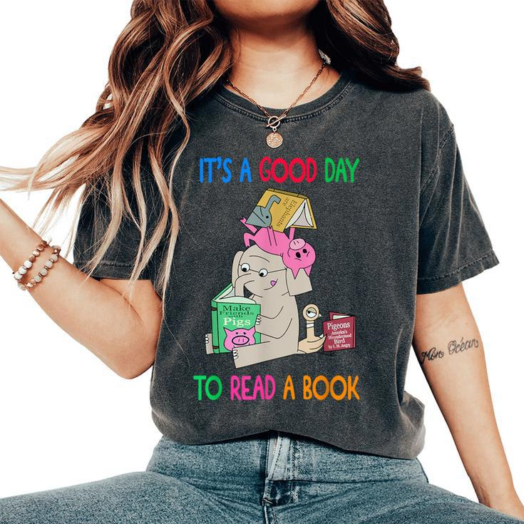 Read Book Cute School Teacher Librarian Elephant Pigeon Women's Oversized Comfort T-Shirt