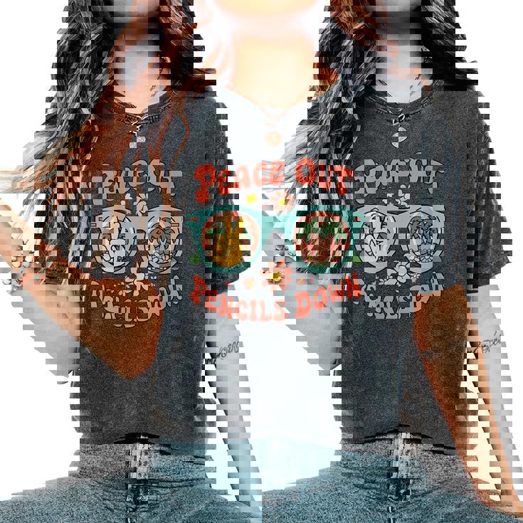 Retro End Of School Year Teacher Summer Last Day Women's Oversized Comfort T-Shirt