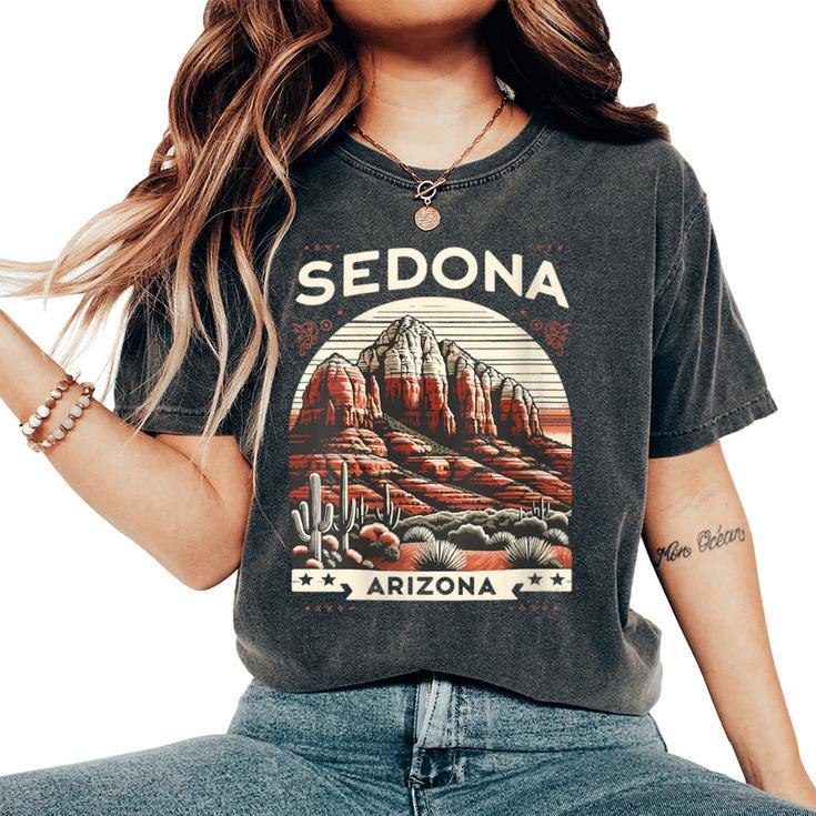 Sedona Az Hiking Outdoors Mountain Sedona Usa Retro Vintage Women's Oversized Comfort T-Shirt