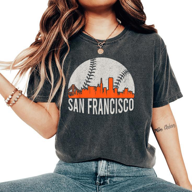 Vintage San Francisco Skyline Baseball Present Women Women's Oversized Comfort T-Shirt