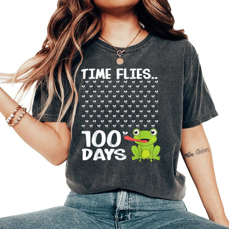 100 Days School Boys Girls Frog Time Flies Fly 100Th Women's Oversized Comfort T-Shirt