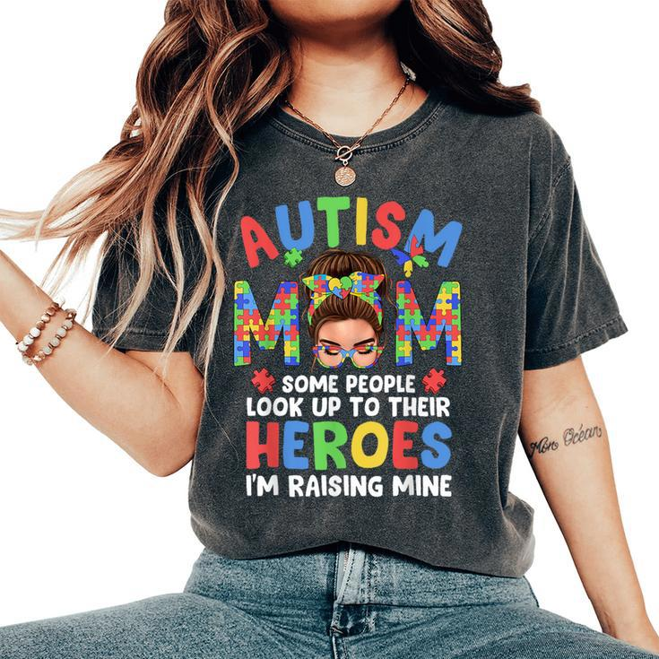 Autism Mom Raising Hero Groovy Messy Bun Autism Awareness Women's Oversized Comfort T-Shirt