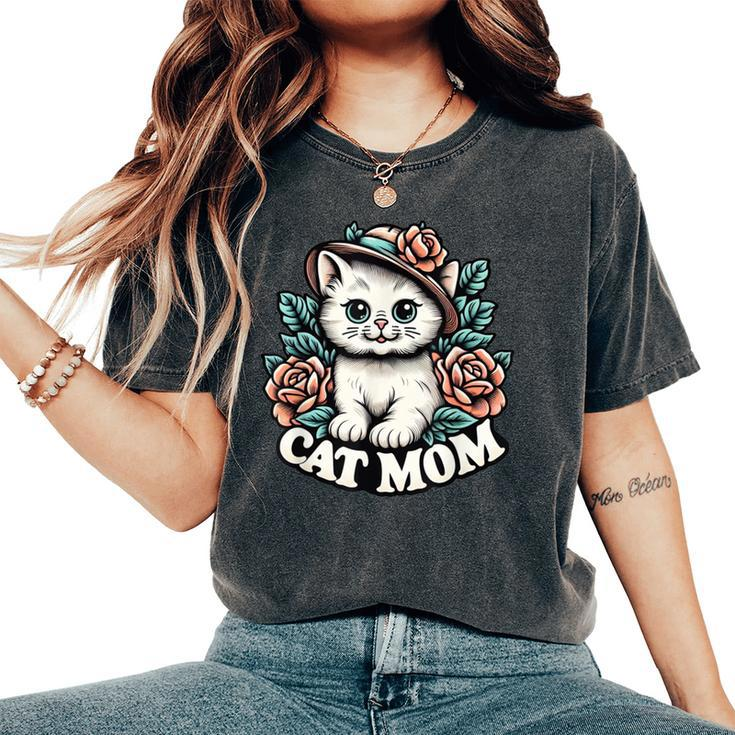 Cat Mom Happy For Cat Lovers Family Matching Women's Oversized Comfort T-Shirt