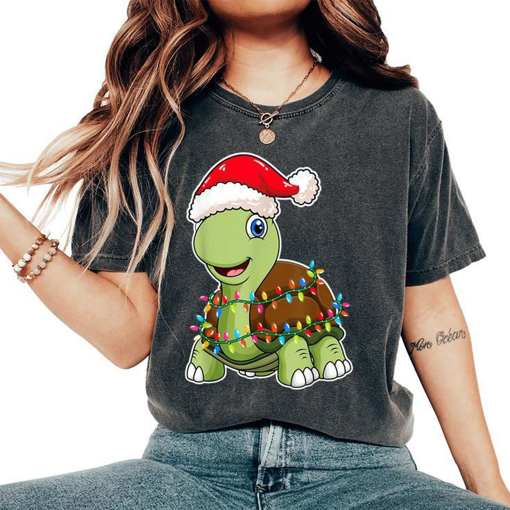 Christmas Lights Turtle Wearing Xmas Hat Sea Turtle Lover Women's Oversized Comfort T-Shirt