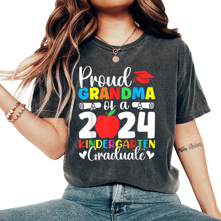 Proud Grandma Class Of 2024 Kindergarten Graduate Graduation Women's Oversized Comfort T-Shirt