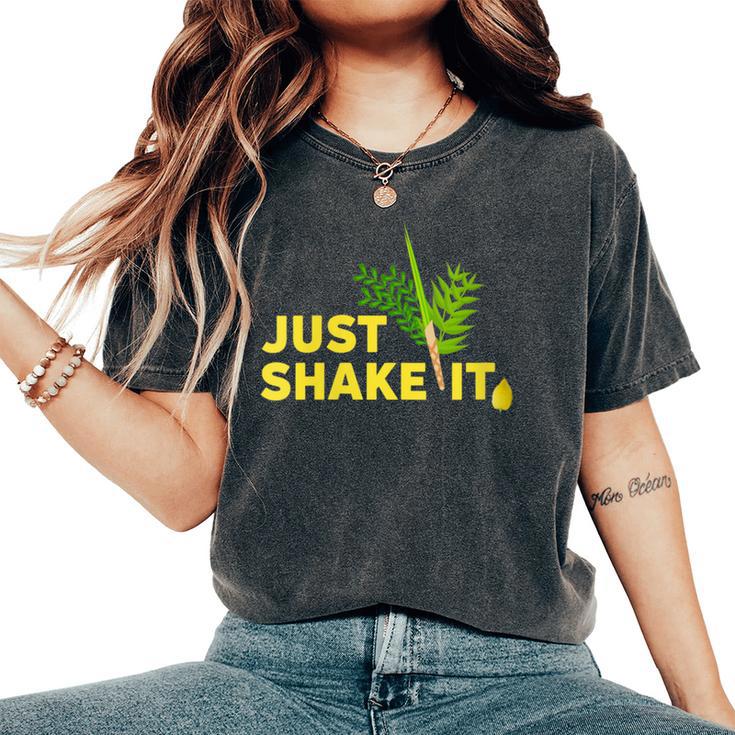 Sukkot Four Species Just Shake It Lulav Etrog Sukkah Women's Oversized Comfort T-Shirt