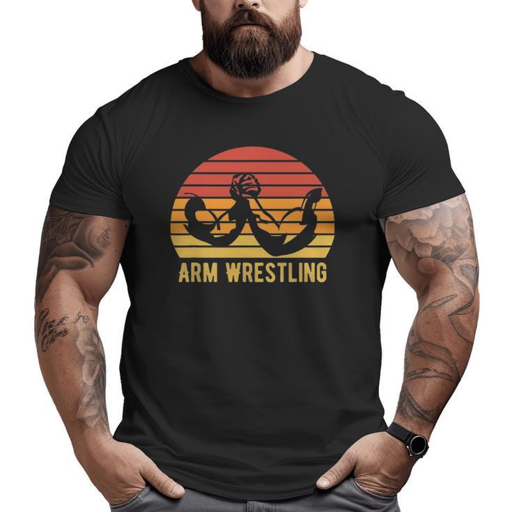 Arm Wrestling Retro Vintage Arm Wrestling Game Lovers Big and Tall Men T-shirt