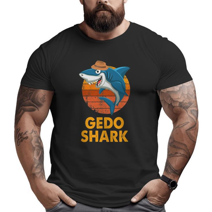 Gedo Shark Vintage Papa Grandpa Father's Day Big and Tall Men T-shirt