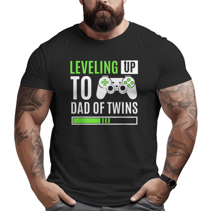Leveling Up To Dad Of Twins Gaming Gender Reveal Celebration Big and Tall Men T-shirt