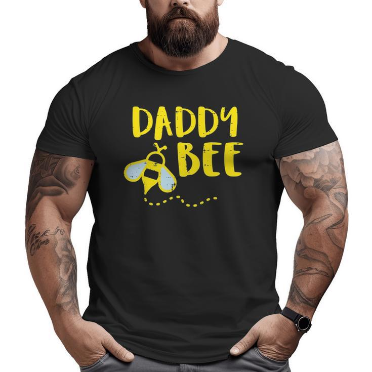 Mens Daddy Bee Family Matching Beekeeping Dad Papa Men Big and Tall Men T-shirt